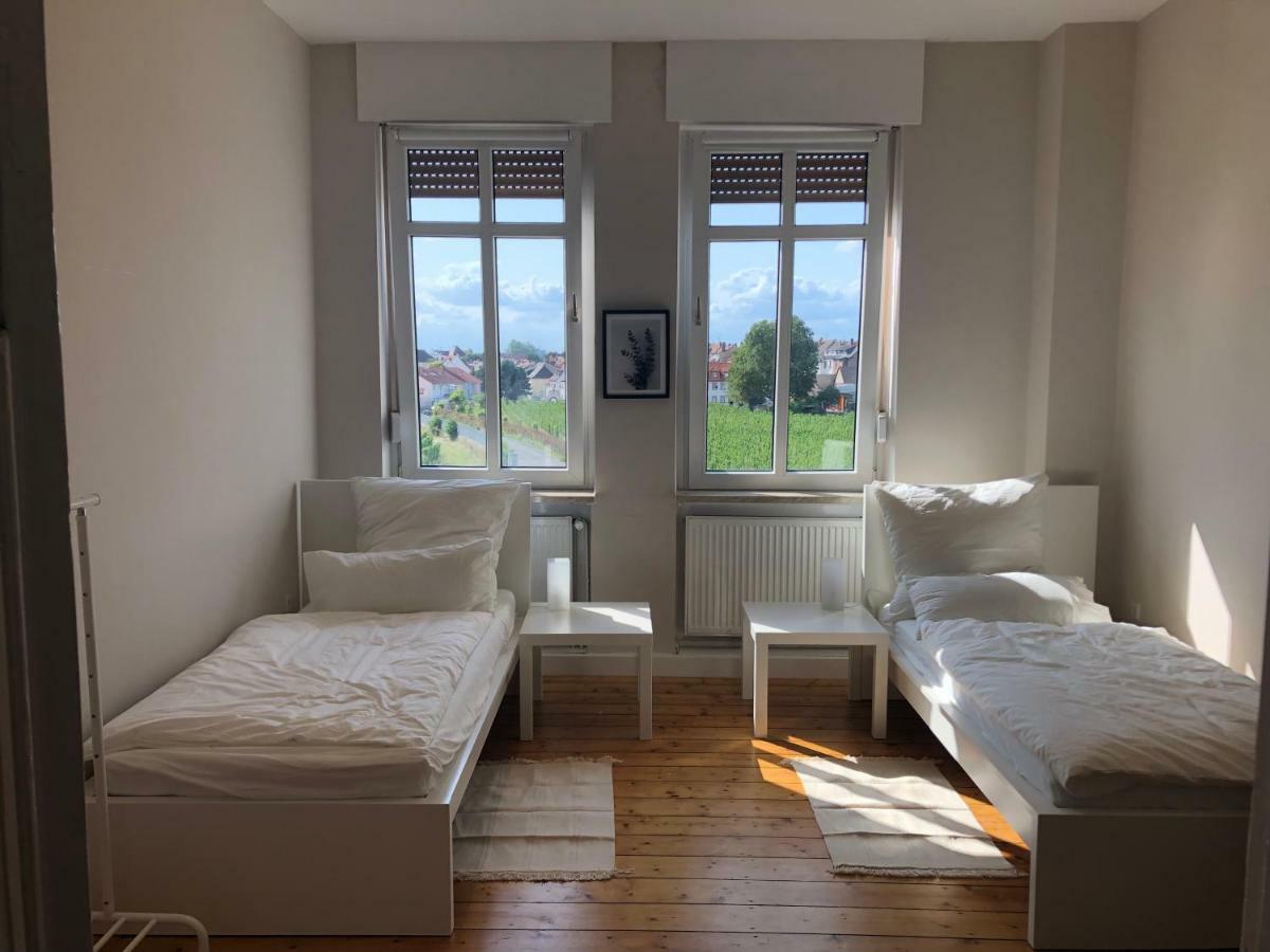 Luxe Apartment Am Rhein Worms Exterior photo
